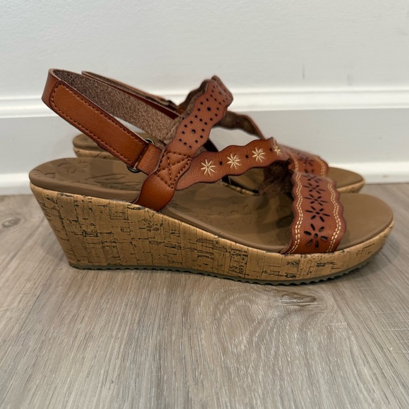 Skechers Cali Brown Leather Wedge Sandals – Comfort Luxe Foam – Approx Size 7.5 - Picture 3 of 6